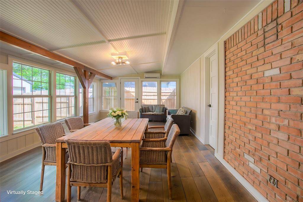 Virtually Staged Sunroom.