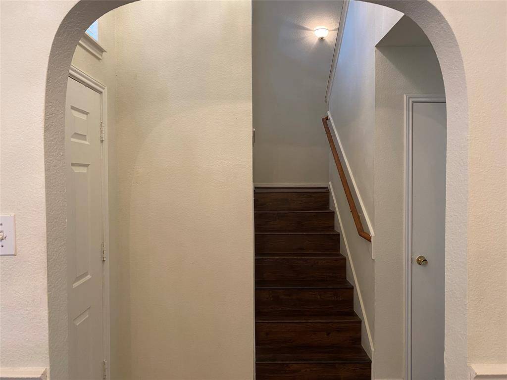 13.STAIRCASE PIC1