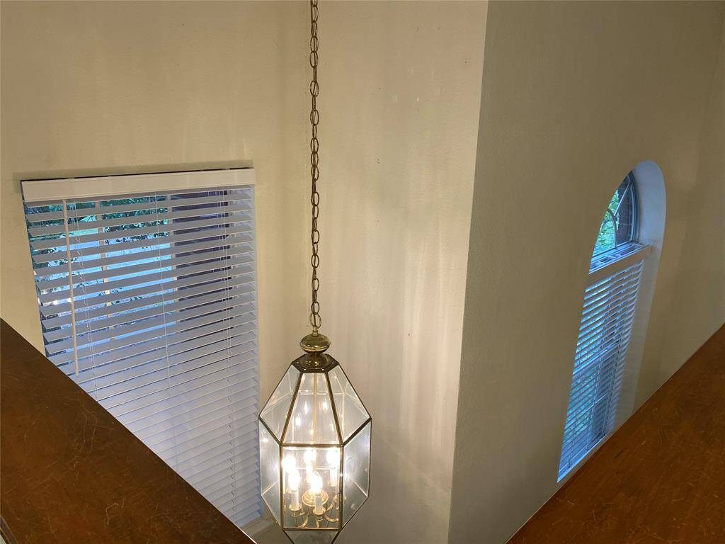 16.FAMILY ROOM PIC2