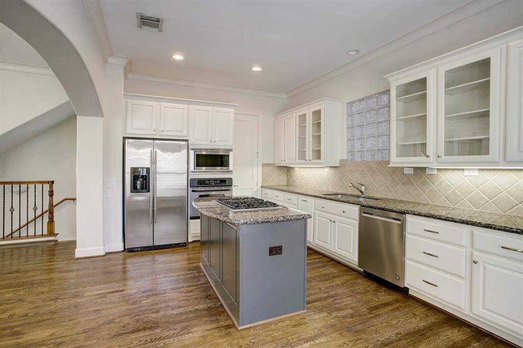 kitchen-2nd floor