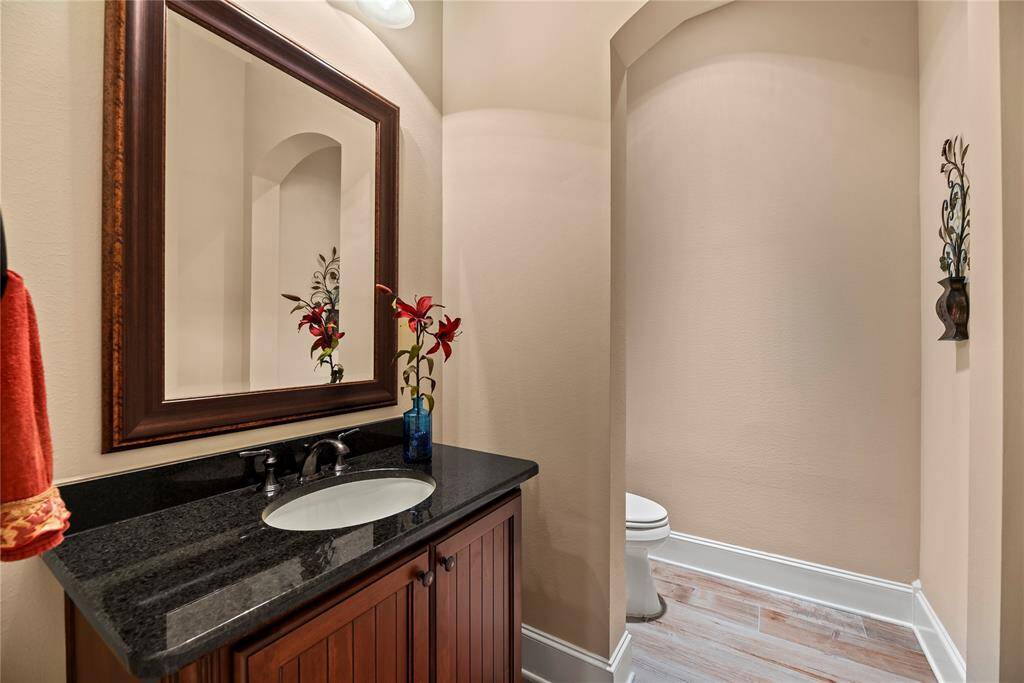 Downstairs half bathroom.