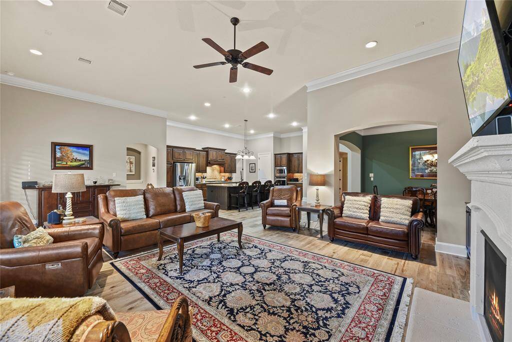 Nice, open living spaces.