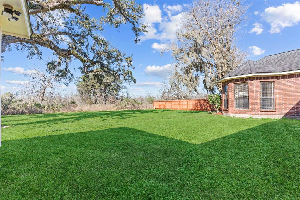 With a spacious backyard, the possibilities are endless! Whether you envision a lush garden, an outdoor kitchen, or a relaxing retreat, this blank canvas is ready for you to create your own backyard oasis