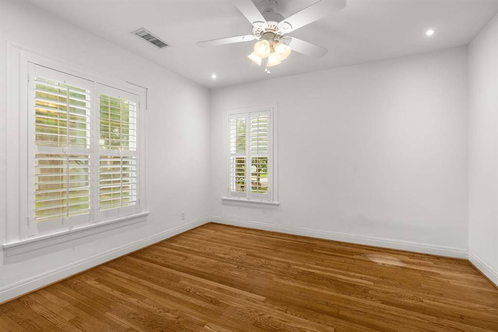 Secondary Bedroom