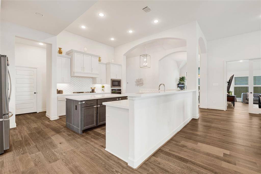 Another view of the kitchen