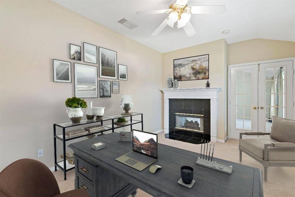 Office Virtually Staged