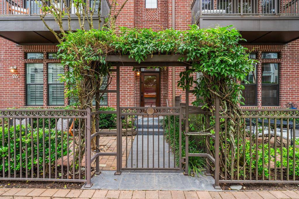 This fully gated courtyard offers outdoor entertaining space.