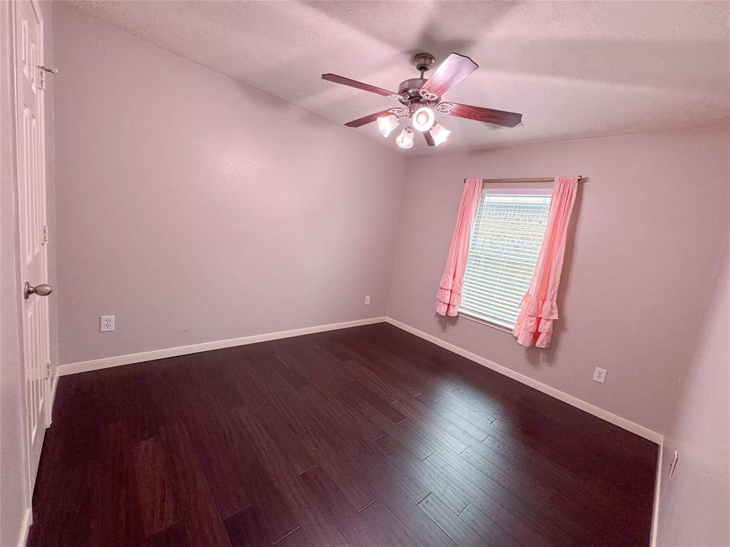 First secondary bedroom from the other angle