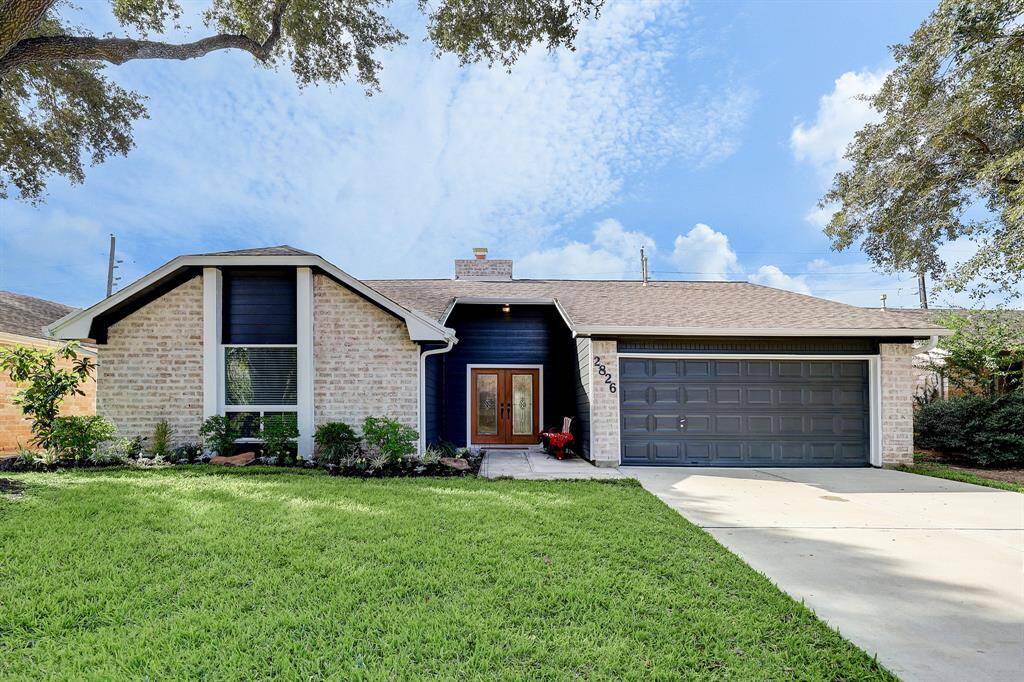 Aida Younis team presents 2826 Mesquite Dr