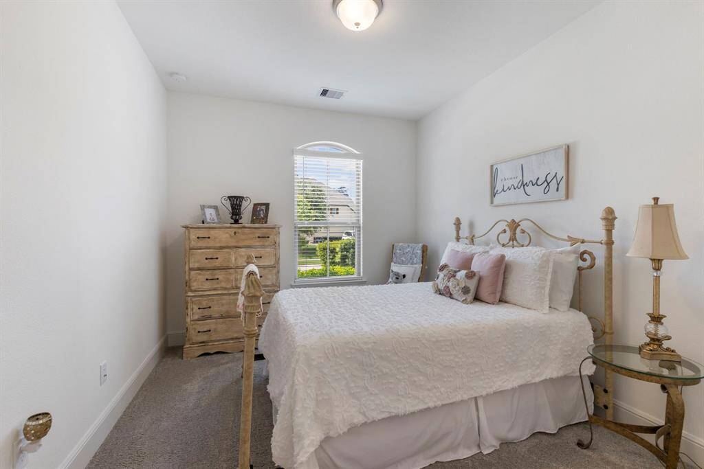 Spacious bedroom