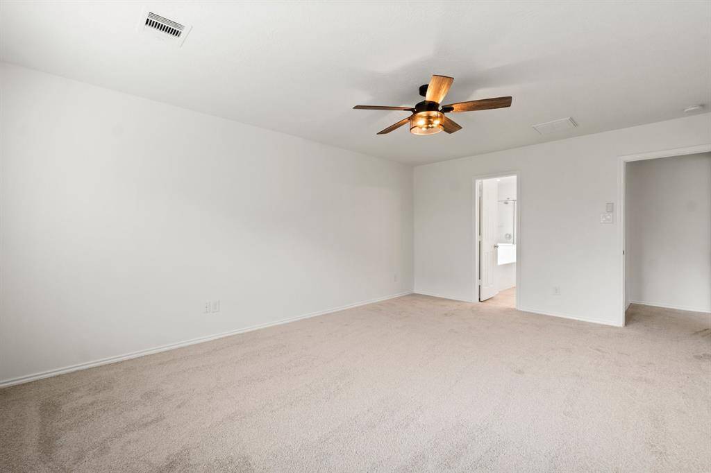 Primary bedroom. 1st floor