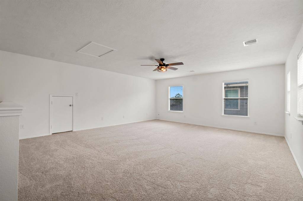 Game room. 2nd floor