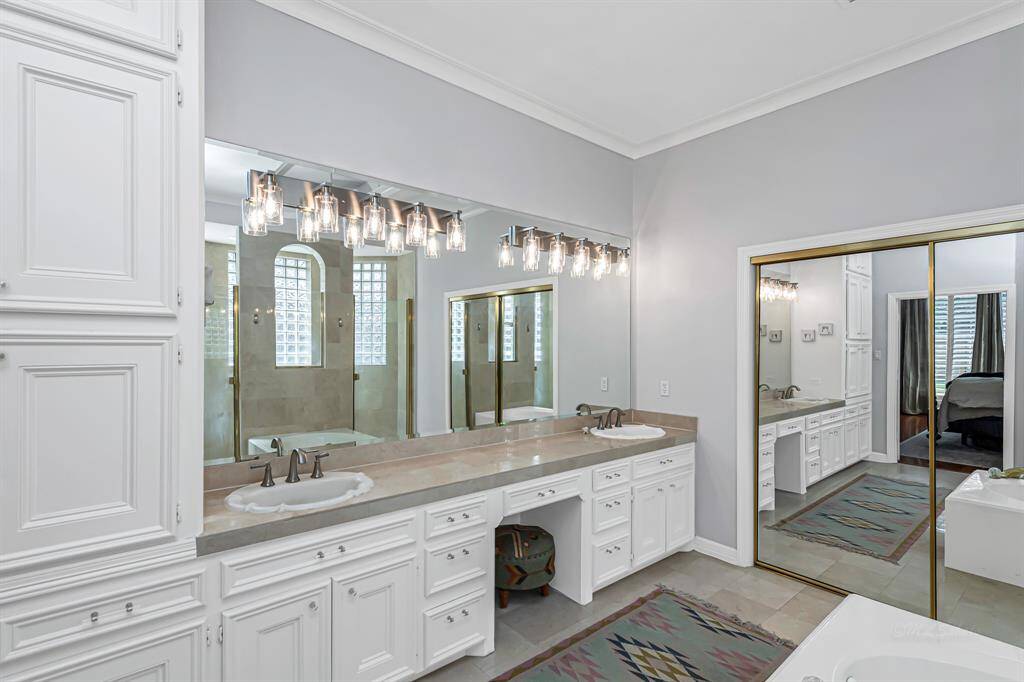 Elegant Primary Bath