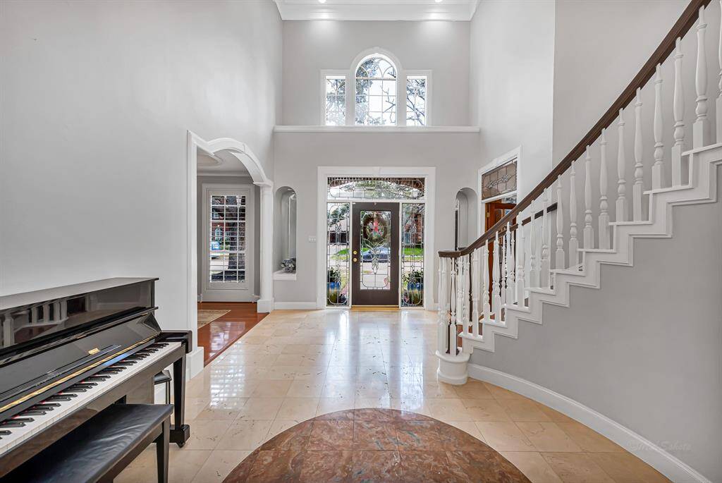 Stunning Entry