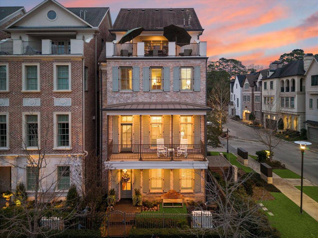 Nestled in Memorial Green, this stunning home provides a serene environment ensuring tranquility.