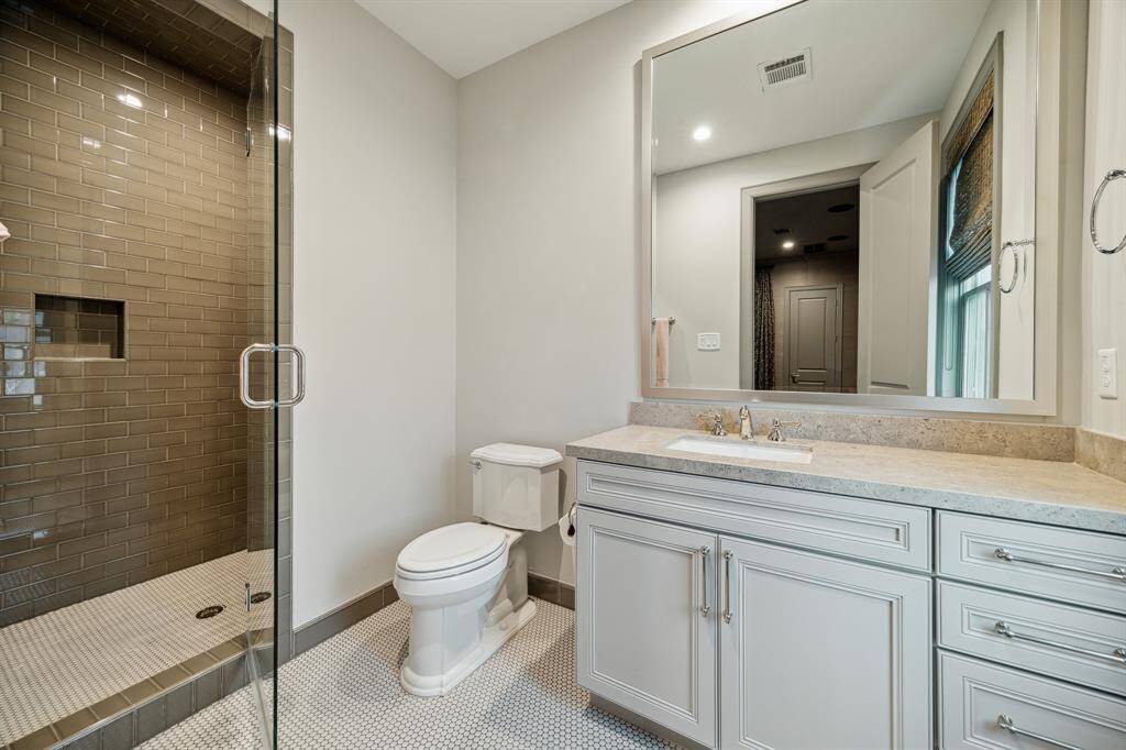 Fourth floor bath.