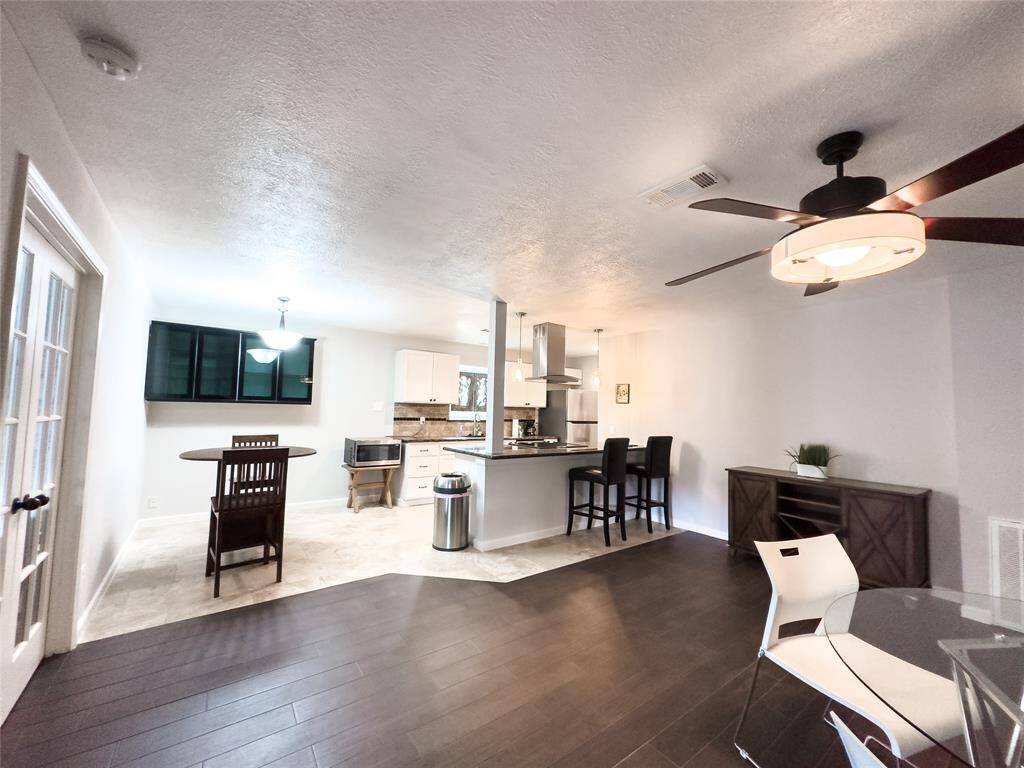 Eat in kitchen, Wood flooring, tile all updated.