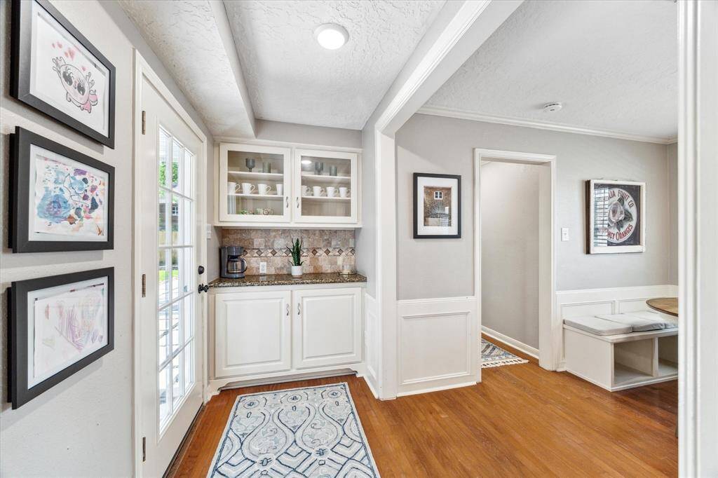 Coffee bar or wine bar - fabulous built ins through out this unique house