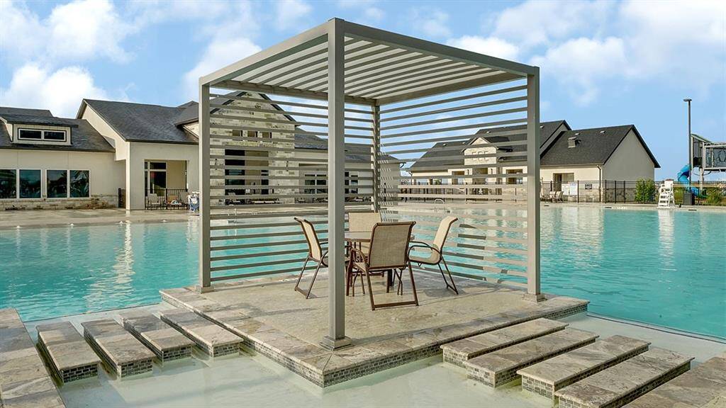 *Images and 3D tour are for illustration only and options may vary from home as built.