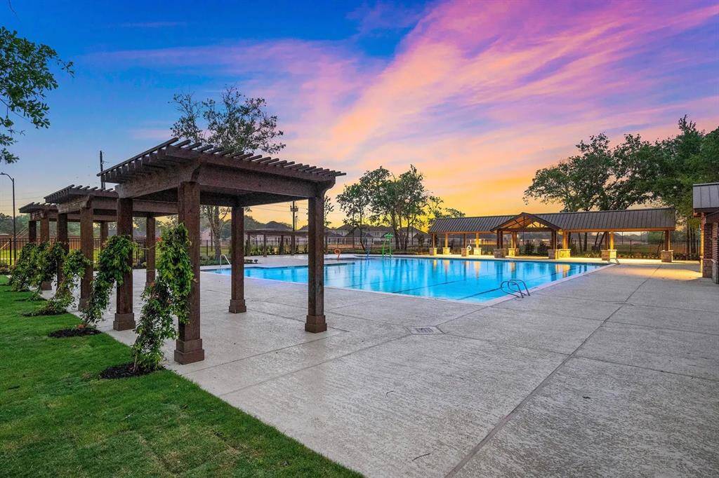 The pool at Polo Ranch offers the perfect place to unwind or splash the day away. Surrounded by shaded pergolas, lush landscaping, and comfortable seating areas, it’s an ideal spot for family fun, weekend relaxation, or a refreshing swim right in your own neighborhood.