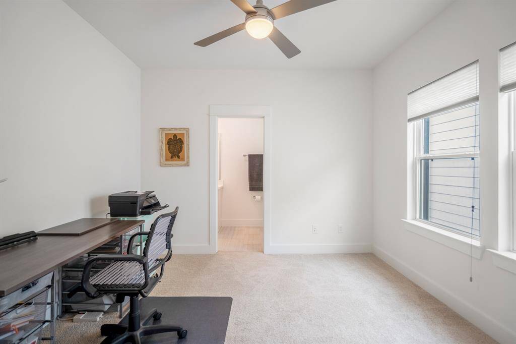 Secondary bedroom