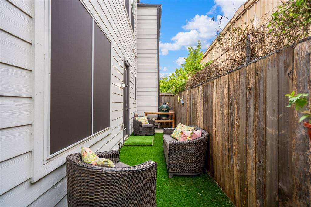 Private outdoor space