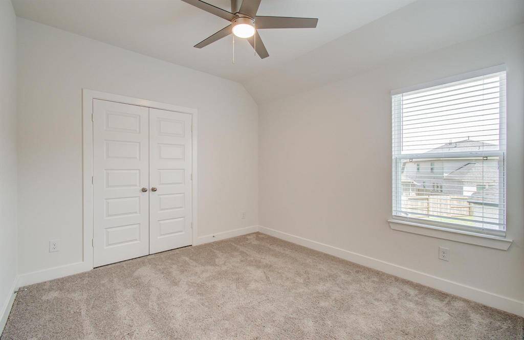 Secondary bedroom