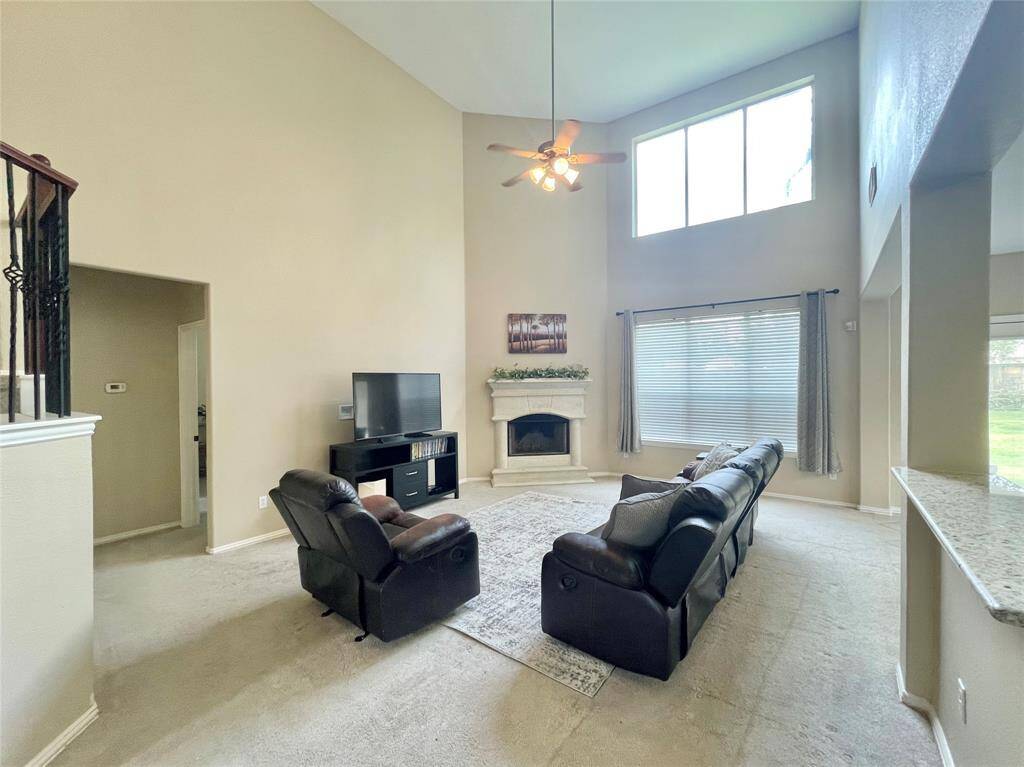 High ceilings & Large Window views