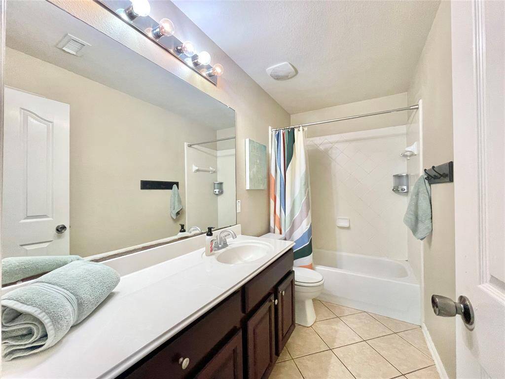 Upstairs Bathroom