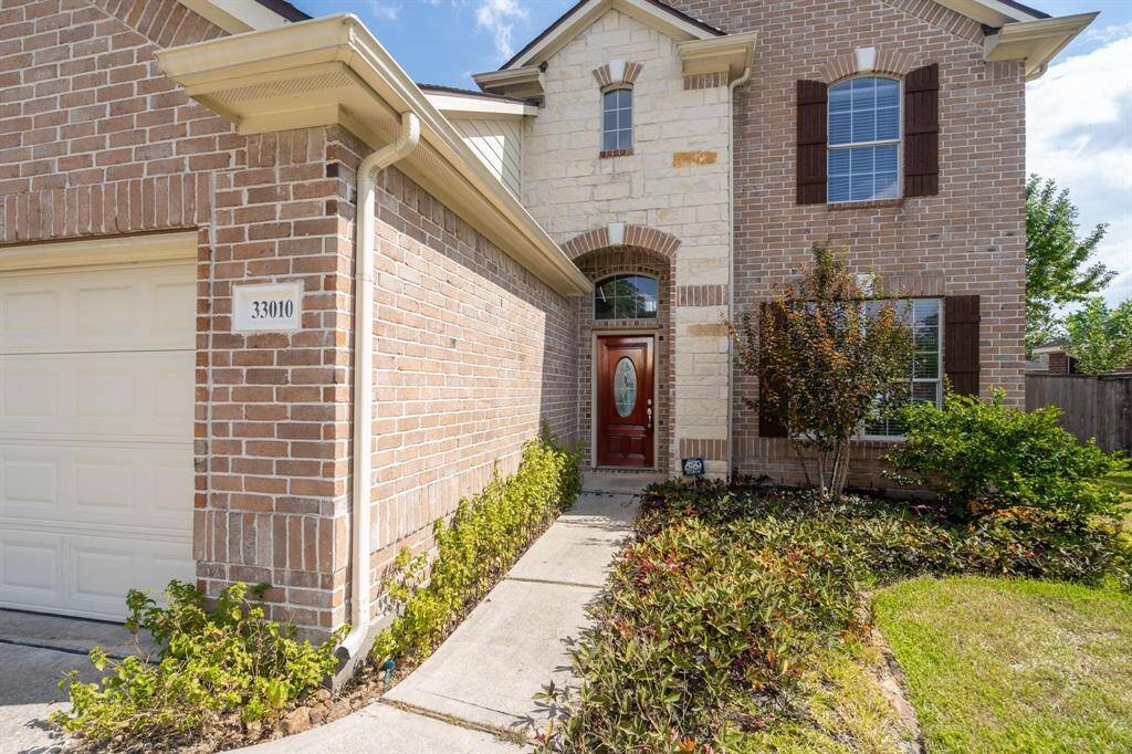 2 Bedrooms & 2 Full Baths downstairs