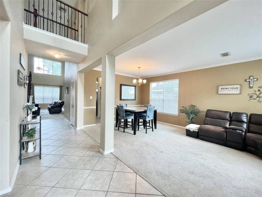 Formal Living / Flex Room