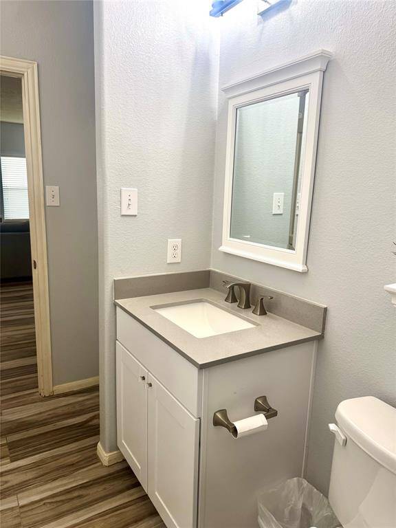 2nd Bathroom