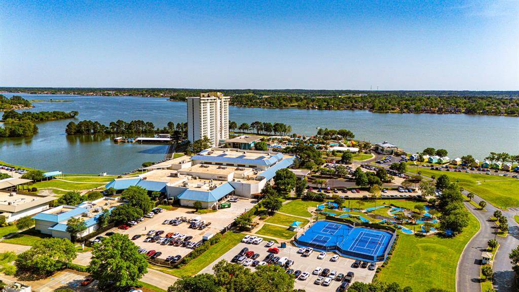 Margaritaville and Lake Conroe
