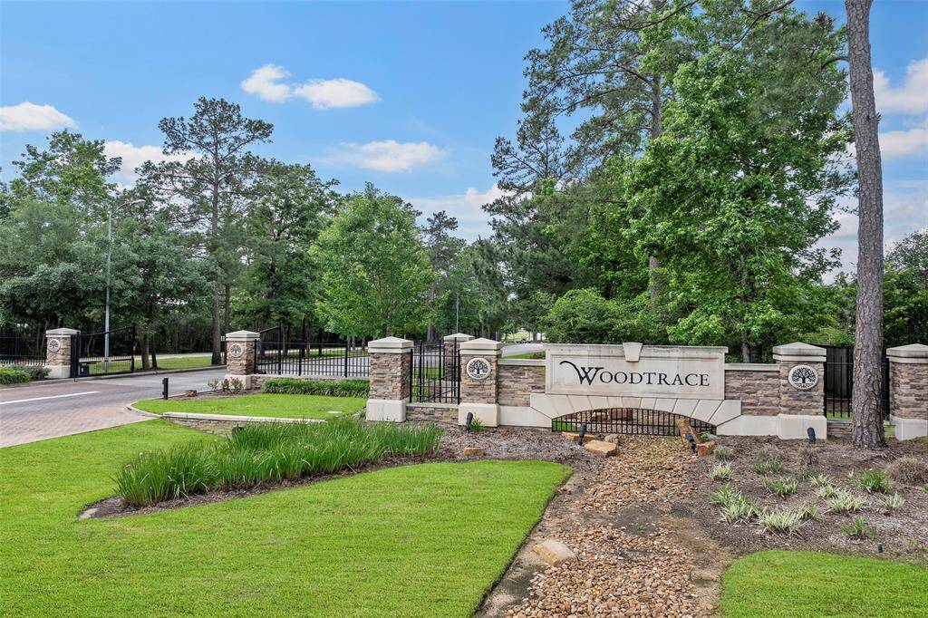 The gated community of Woodtrace.