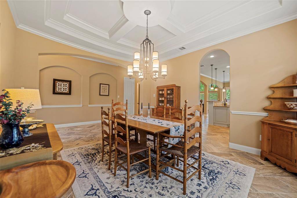 Imagine hosting your next holiday dinner here.