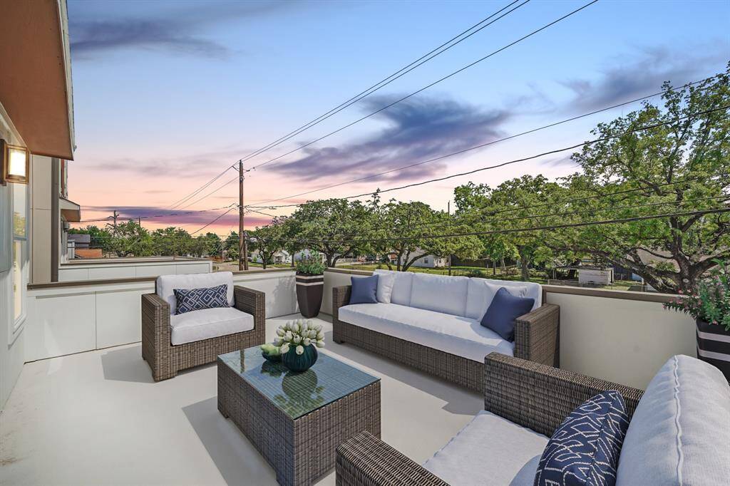 Virtually Staged: This rooftop terrace is the ultimage hangout spot.