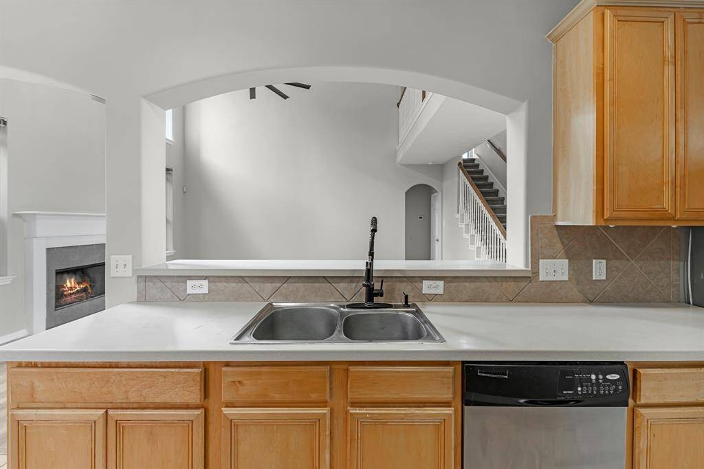 Sink & cabinetry