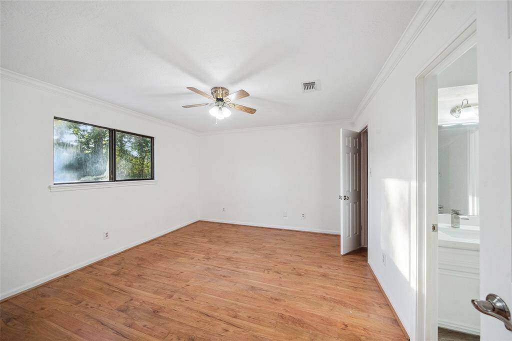 Another secondary bedroom