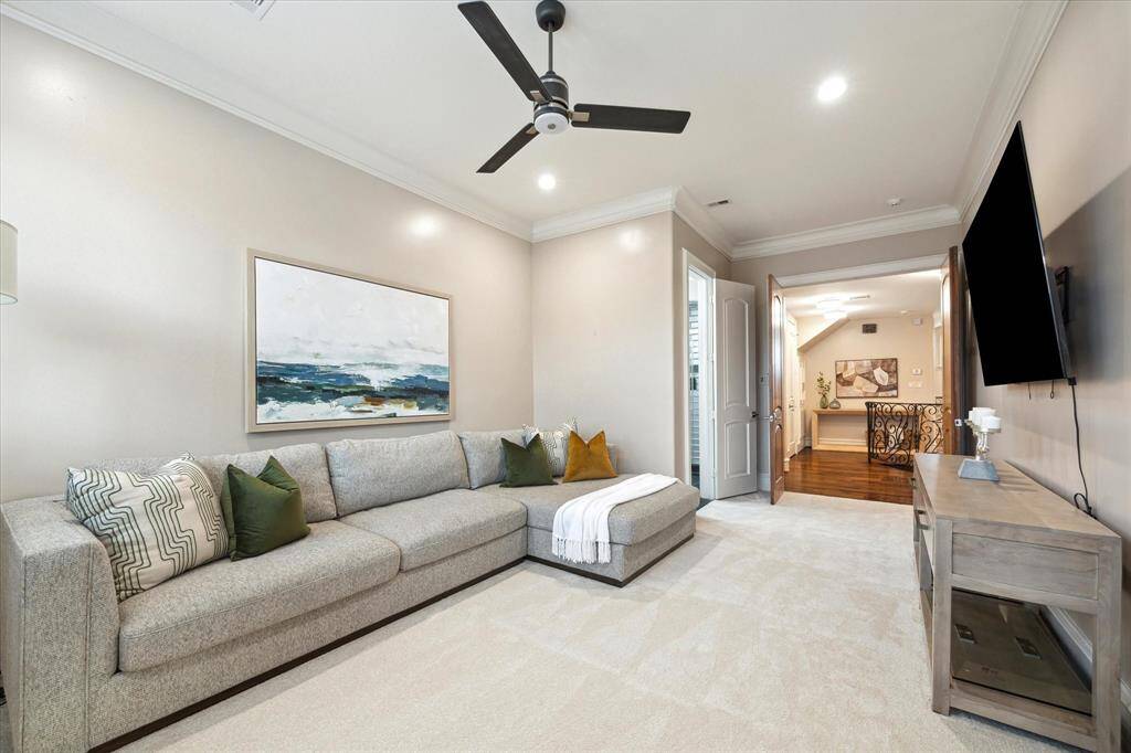 This versatile room includes an en-suite bathroom and "buffer zone" to the primary bedroom.