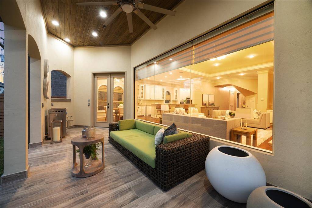 Additionally, this space features recently replaced flooring and ceiling fans for elegant comfort.