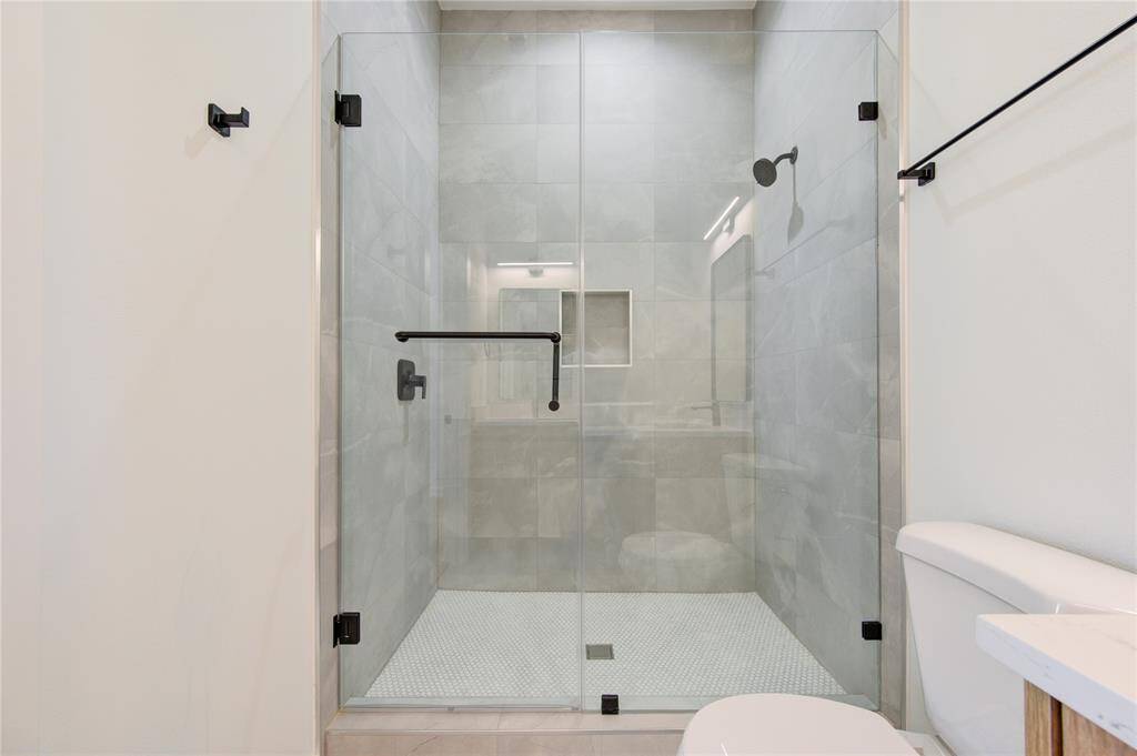 Relaxing walk in shower with modern finishes