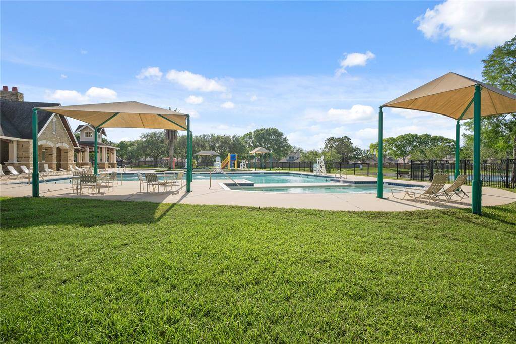 Neighborhood in ground pool and splash pad