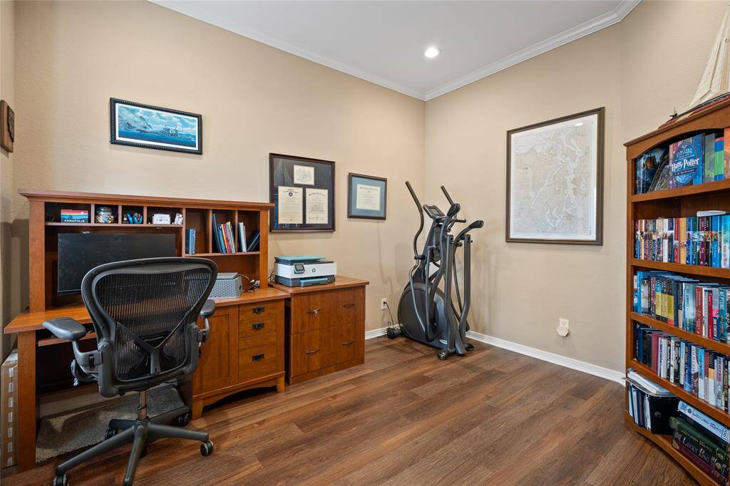 Recessed lighting throughout every room