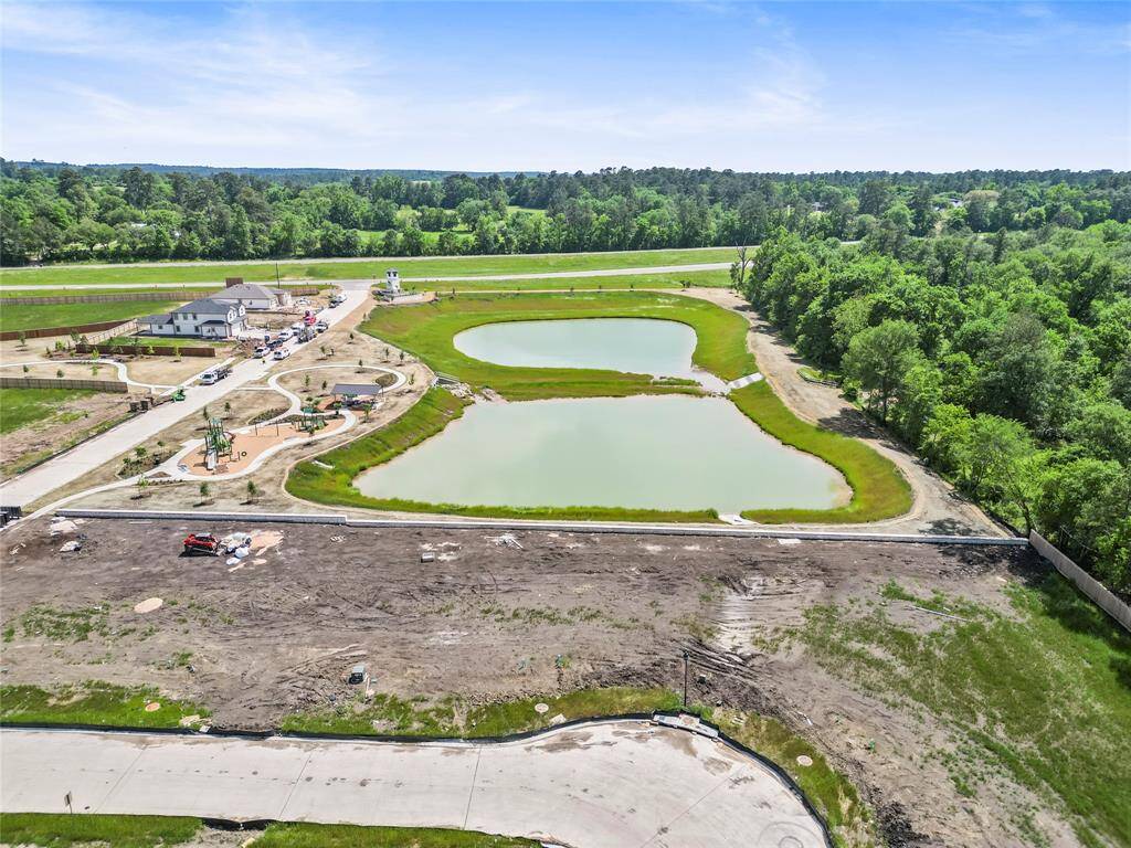 Amazing views of the community pond