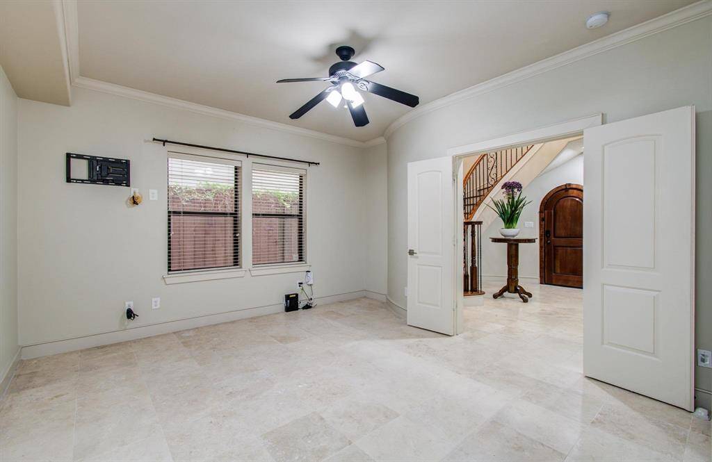 First floor bedroom can be also a home office.
