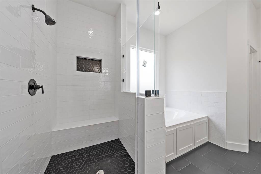 REPRESENTATIVE PHOTOS - NOT ACTUAL HOME