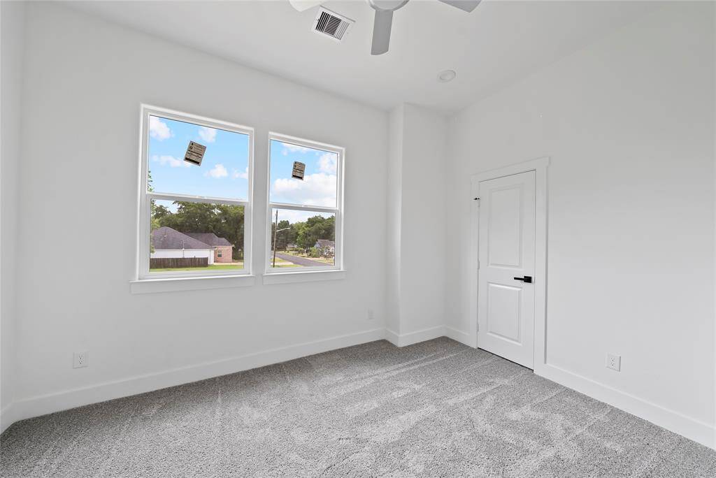**Carpet to be replaced with luxury vinyl plank**3rd bedroom would make a great study.