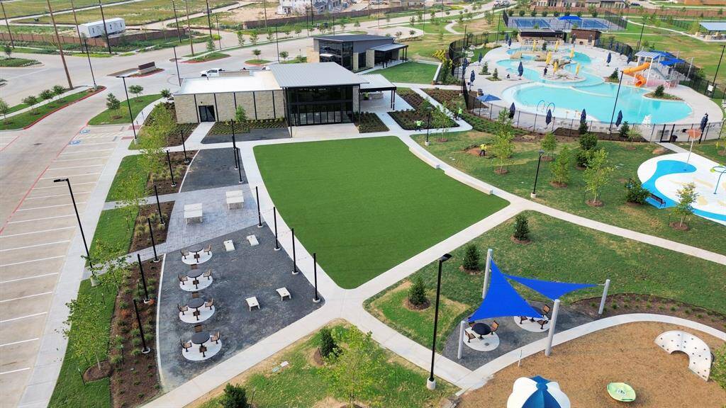 Event Lawn,Patio, Multi-Use Courtyard with outdoor game area!