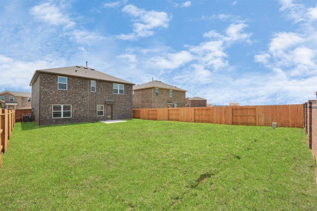 *Spacious Back Yards! All homes offer massive fully fenced back yards!