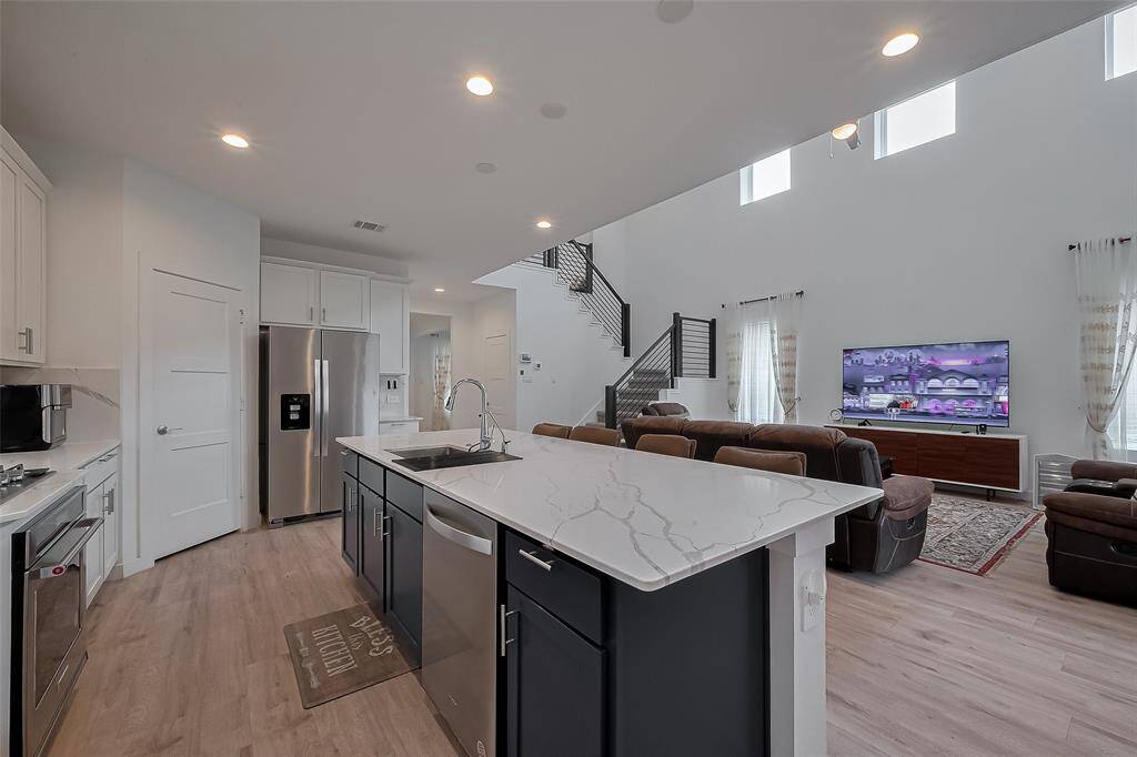 ANOTHER VIEW OF KITCHEN